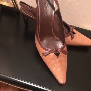 Sling back Cole Hana heels